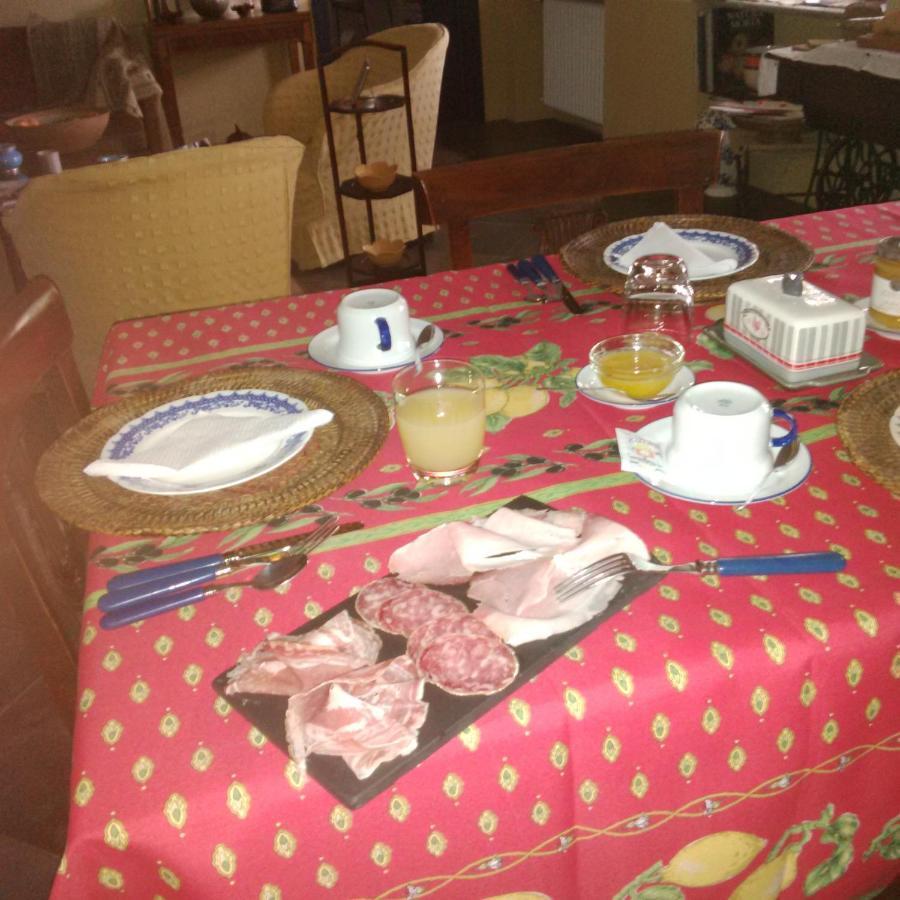 Sotto La Luna Bruna B&B 코코나토 외부 사진