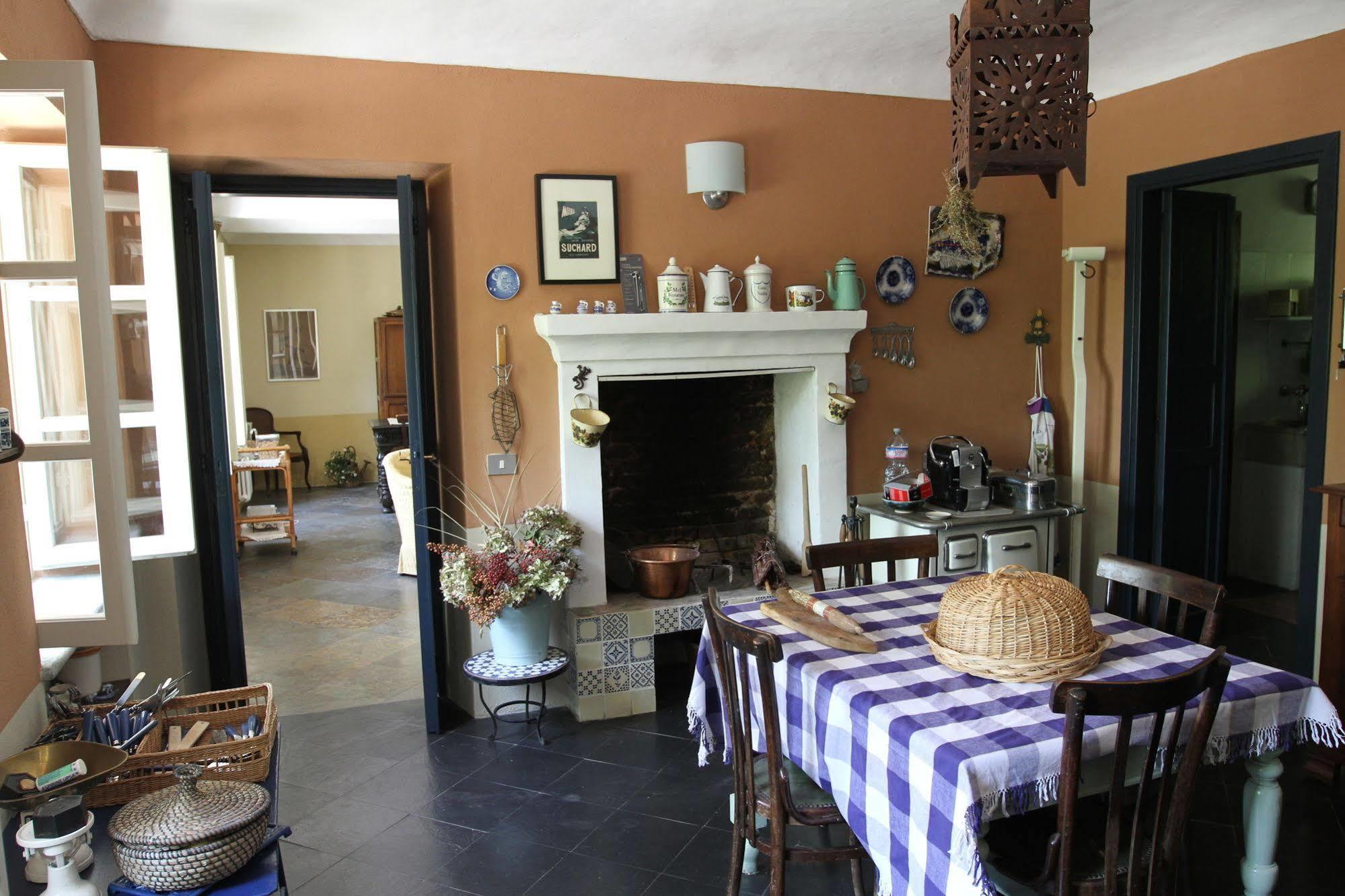 Sotto La Luna Bruna B&B 코코나토 외부 사진